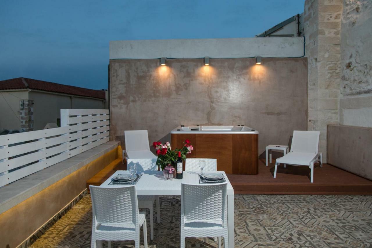 Jacuzzi Suite In The Heart Of Oldtown Rethymno  Екстер'єр фото